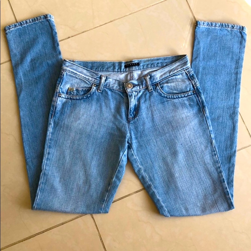Light blue skinny women’s jeans size 4
